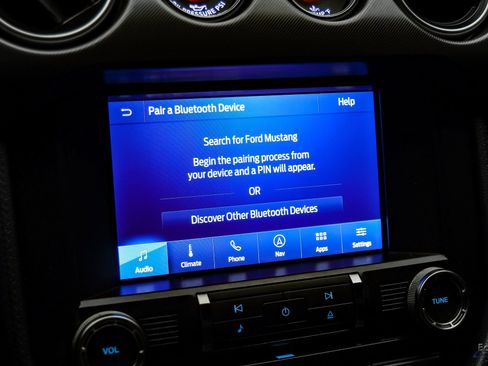 Used 2022 Ford Mustang Shelby GT500 w/ Technology Package image 48