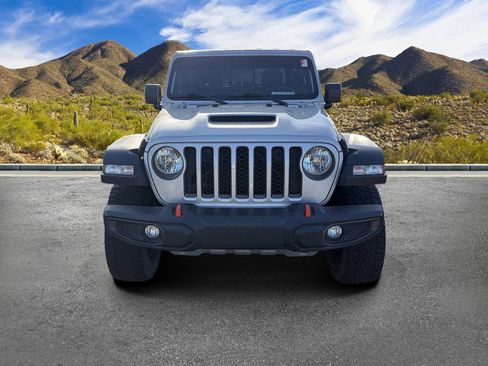 Used 2023 Jeep Gladiator Mojave w/ Cold Weather Group AWD/4WD image 3