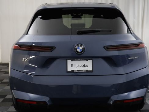 New 2026 BMW iX xDrive45 image 18