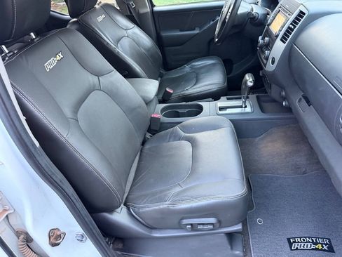 Used 2015 Nissan Frontier PRO-4X w/ Pro-4x Luxury Package AWD/4WD image 36