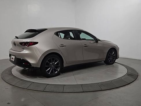 Used 2024 MAZDA MAZDA3 s FWD image 5
