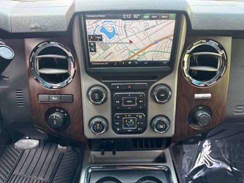 Used 2014 Ford F250 Lariat w/ Lariat Ultimate Package AWD/4WD image 18
