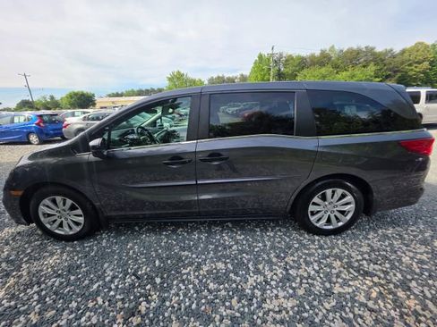 Used 2018 Honda Odyssey LX image 8