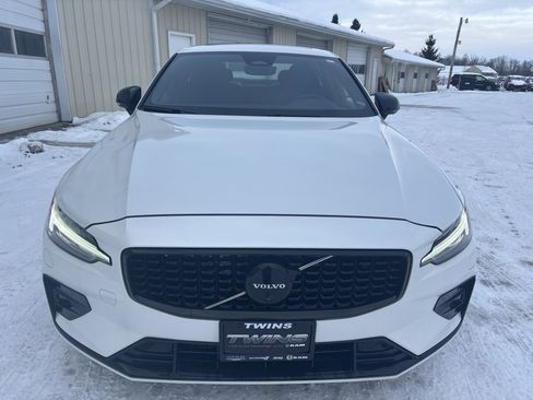 Used 2024 Volvo S60 B5 Plus w/ Climate Package image 13