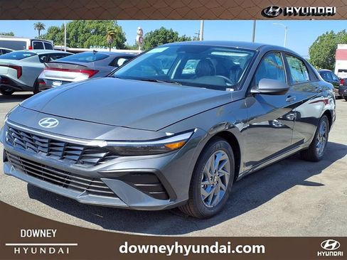 New 2026 Hyundai Elantra Hybrid FWD image 1