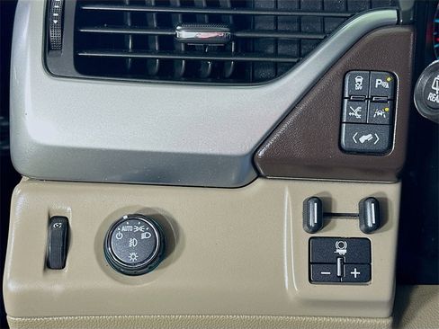 Used 2020 Chevrolet Tahoe Premier image 22