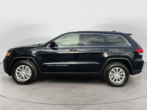 Used 2022 Jeep Grand Cherokee Laredo E AWD/4WD image 8