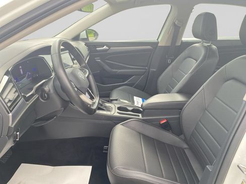 Used 2023 Volkswagen Jetta SE FWD image 20