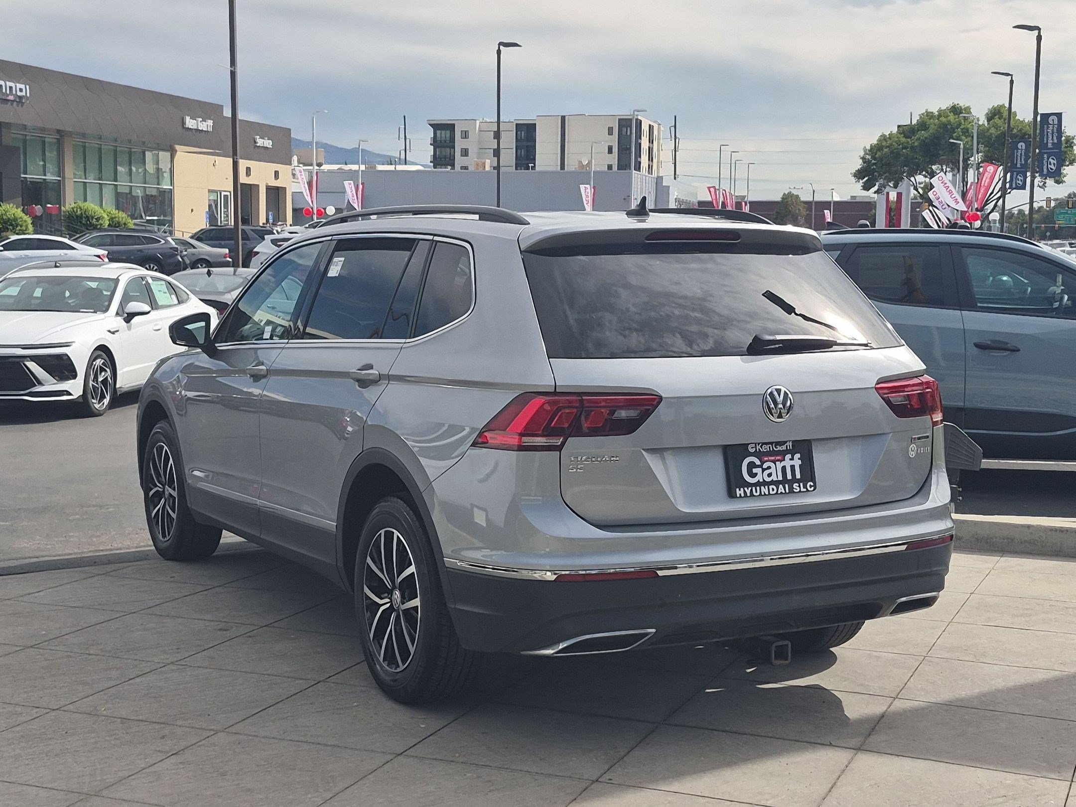 Used 2021 Volkswagen Tiguan SE AWD/4WD image 7