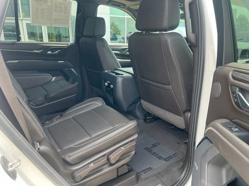 Used 2024 GMC Yukon Denali AWD/4WD image 27