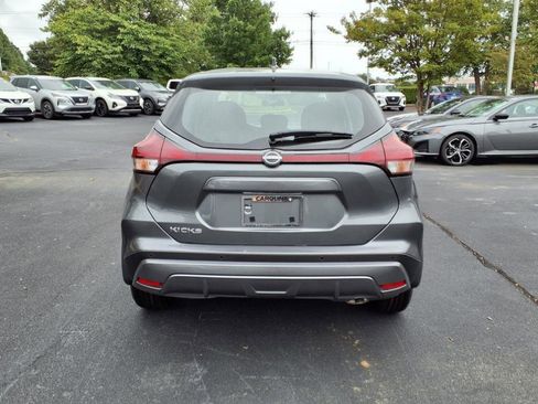 New 2025 Nissan Kicks Play S image 4