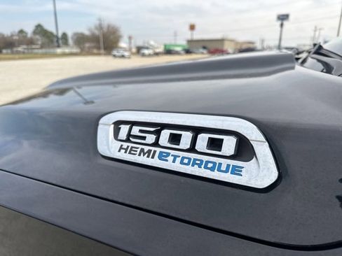 Used 2024 RAM 1500 Laramie image 9