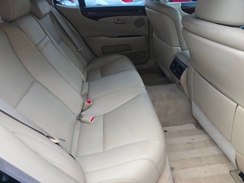 Used 2007 Lexus LS 460 RWD image 16