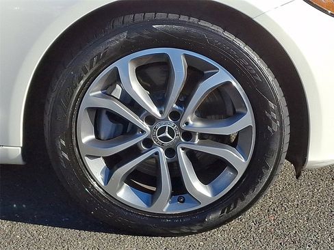 Used 2018 Mercedes-Benz C 300 4MATIC Sedan image 8