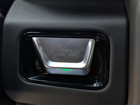 Used 2025 GMC Yukon AT4 Ultimate image 18