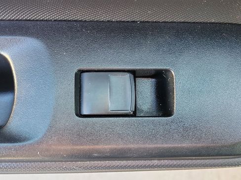 Used 2016 Toyota Prius C Persona Series image 15