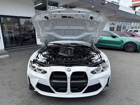 Used 2021 BMW M4 Competition w/ Executive Package RWD image 14