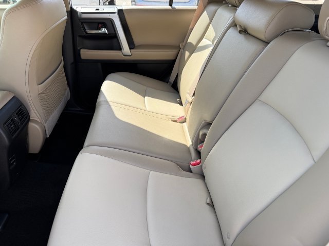 Used 2016 Toyota 4Runner SR5 Premium RWD image 26