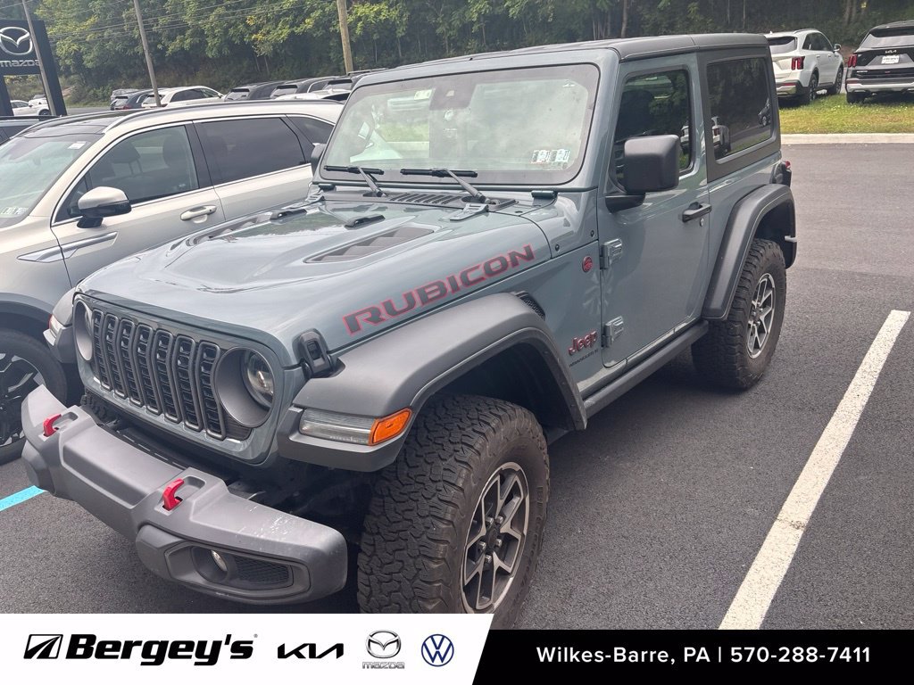 Used 2024 Jeep Wrangler Rubicon w/ Convenience Group AWD/4WD image 1