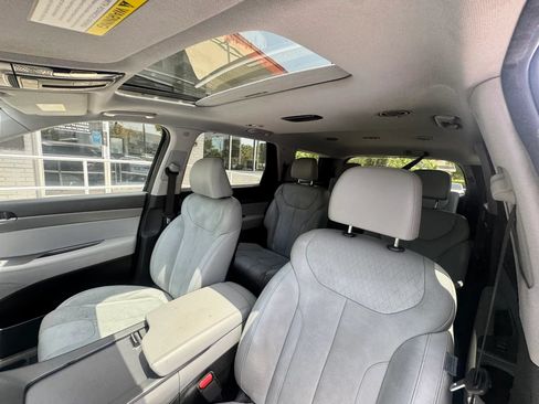 Used 2021 Hyundai Palisade SEL w/ Premium Package FWD image 15