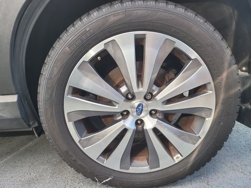 Used 2020 Subaru Ascent Touring w/ Popular Package #3 AWD/4WD image 8