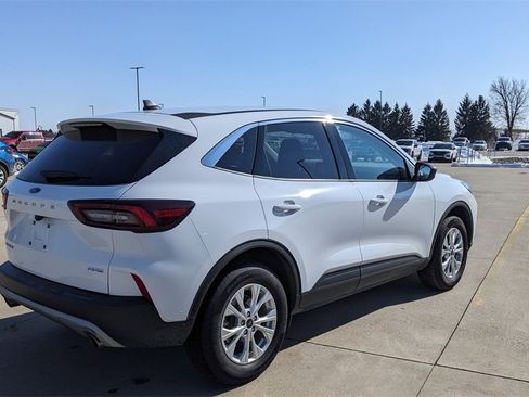Used 2023 Ford Escape Active image 3