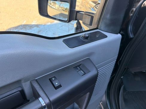 Used 2015 Ford F250 XL w/ Power Equipment Group image 10