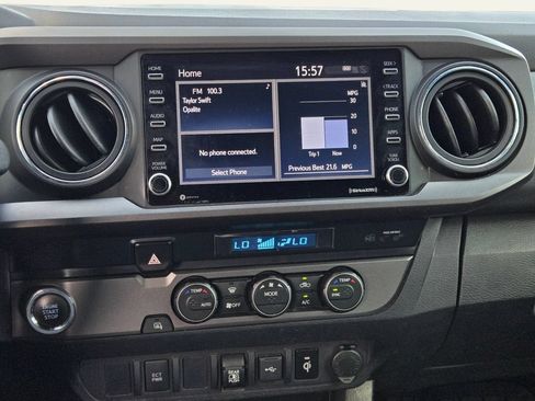 Used 2021 Toyota Tacoma TRD Sport RWD image 19