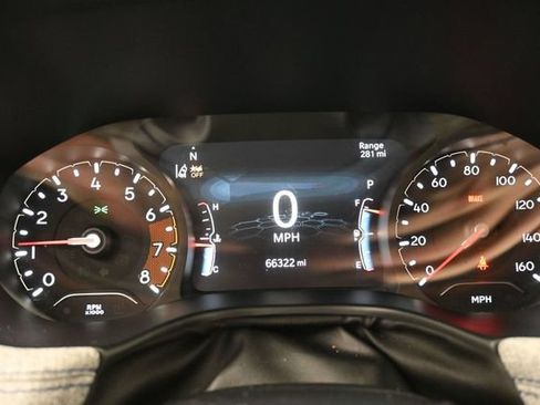 Used 2024 Jeep Compass Latitude AWD/4WD image 9
