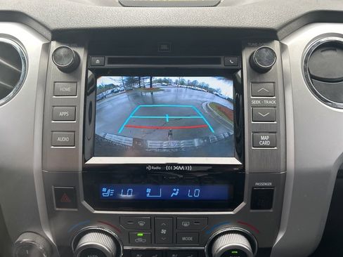 Used 2017 Toyota Tundra Platinum AWD/4WD image 32