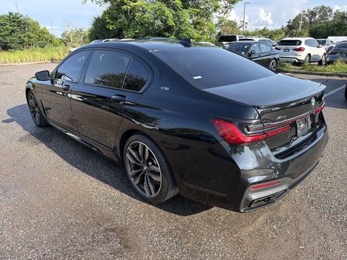 Used 2022 BMW M760i xDrive AWD/4WD image 6