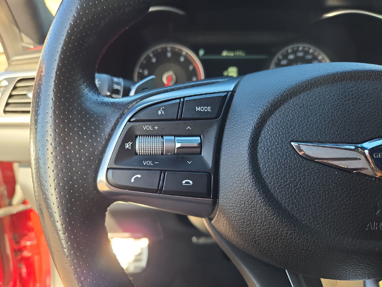Used 2019 Genesis G70 3.3T Dynamic RWD image 16