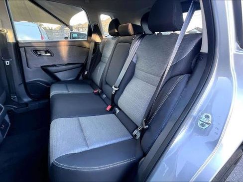 Certified 2023 Nissan Rogue SV image 19