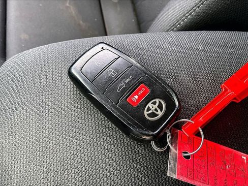 Used 2024 Toyota Corolla LE w/ LE Convenience Package image 35