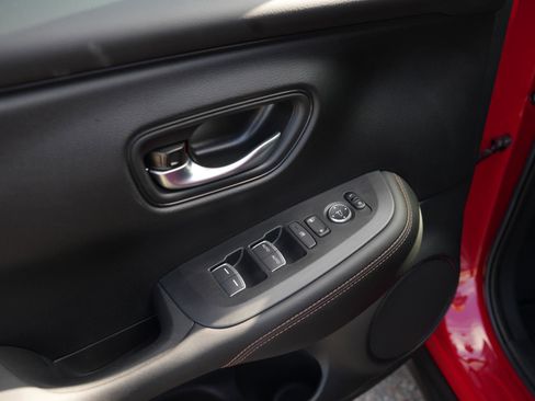 Used 2025 Honda HR-V Sport image 14