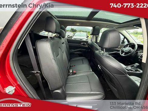 Used 2022 Kia Sorento S w/ Panoramic Sunroof Package AWD/4WD image 27