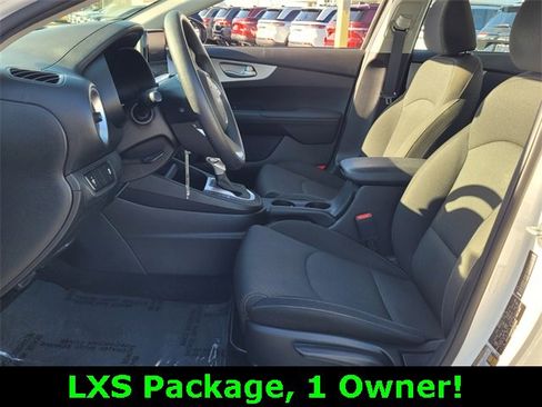 Used 2023 Kia Forte LXS image 10