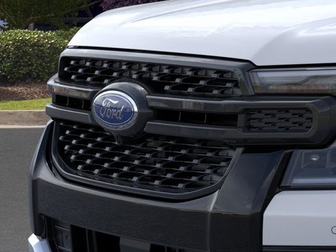 New 2025 Ford Ranger Lariat w/ FX4 Off-Road Package image 39