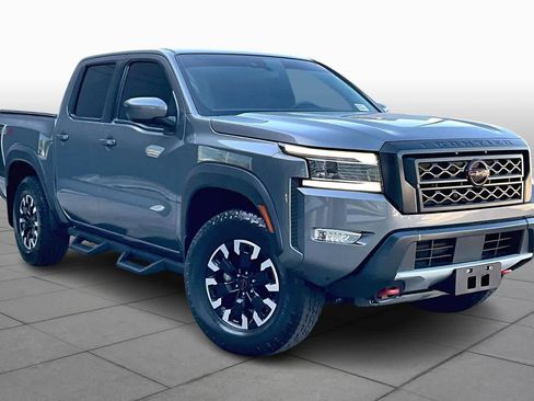 Used 2024 Nissan Frontier PRO-4X w/ Technology Package image 2