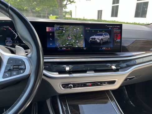 Used 2023 BMW X7 xDrive40i w/ Executive Package AWD/4WD image 31