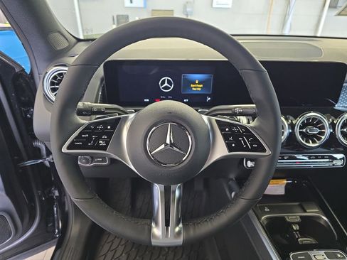 New 2026 Mercedes-Benz GLB 250 image 19