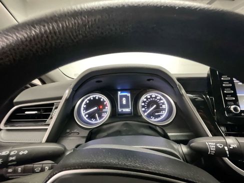 Used 2024 Toyota Camry LE image 11