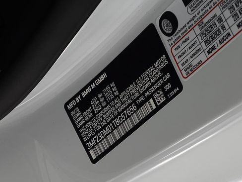 Used 2026 BMW M2 w/ Lighting Package RWD image 27