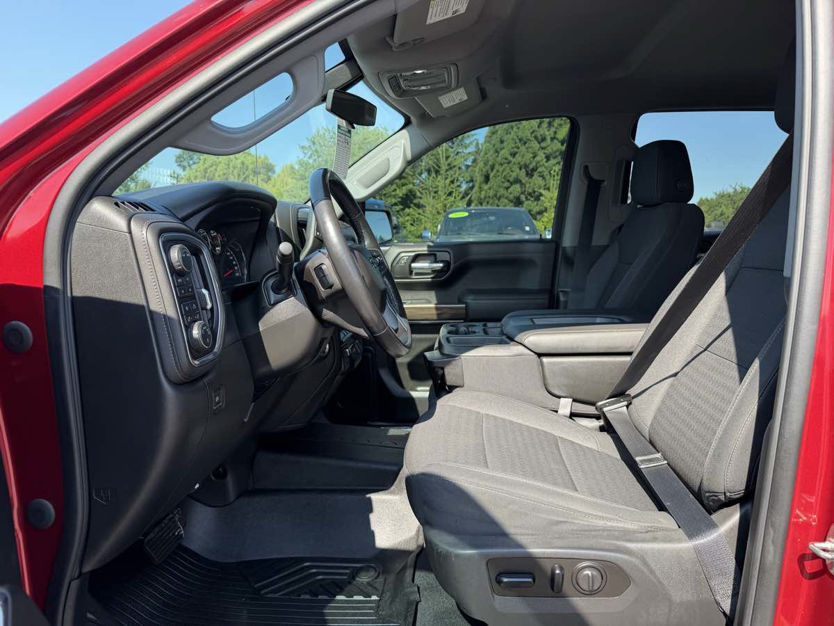 Used 2020 Chevrolet Silverado 1500 LT Trail Boss w/ Convenience Package AWD/4WD image 10