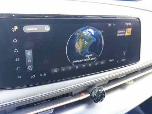 Certified 2024 Nissan Ariya FWD image 20