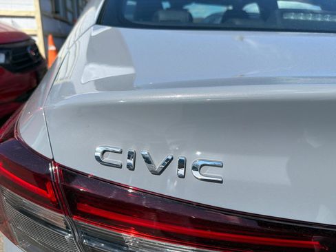 Used 2025 Honda Civic Sport Touring image 10
