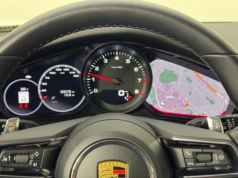 Used 2021 Porsche Panamera w/ Premium Package image 20