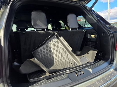 Used 2020 Ford Explorer Limited w/ Class III Trailer Tow Package AWD/4WD image 22