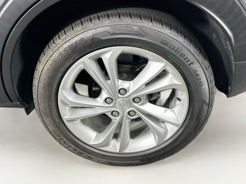 Used 2023 Buick Encore GX Preferred w/ Cold Weather Comfort Package FWD image 11