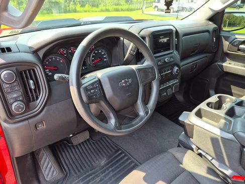 Used 2023 Chevrolet Silverado 1500 Custom Trail Boss AWD/4WD image 29